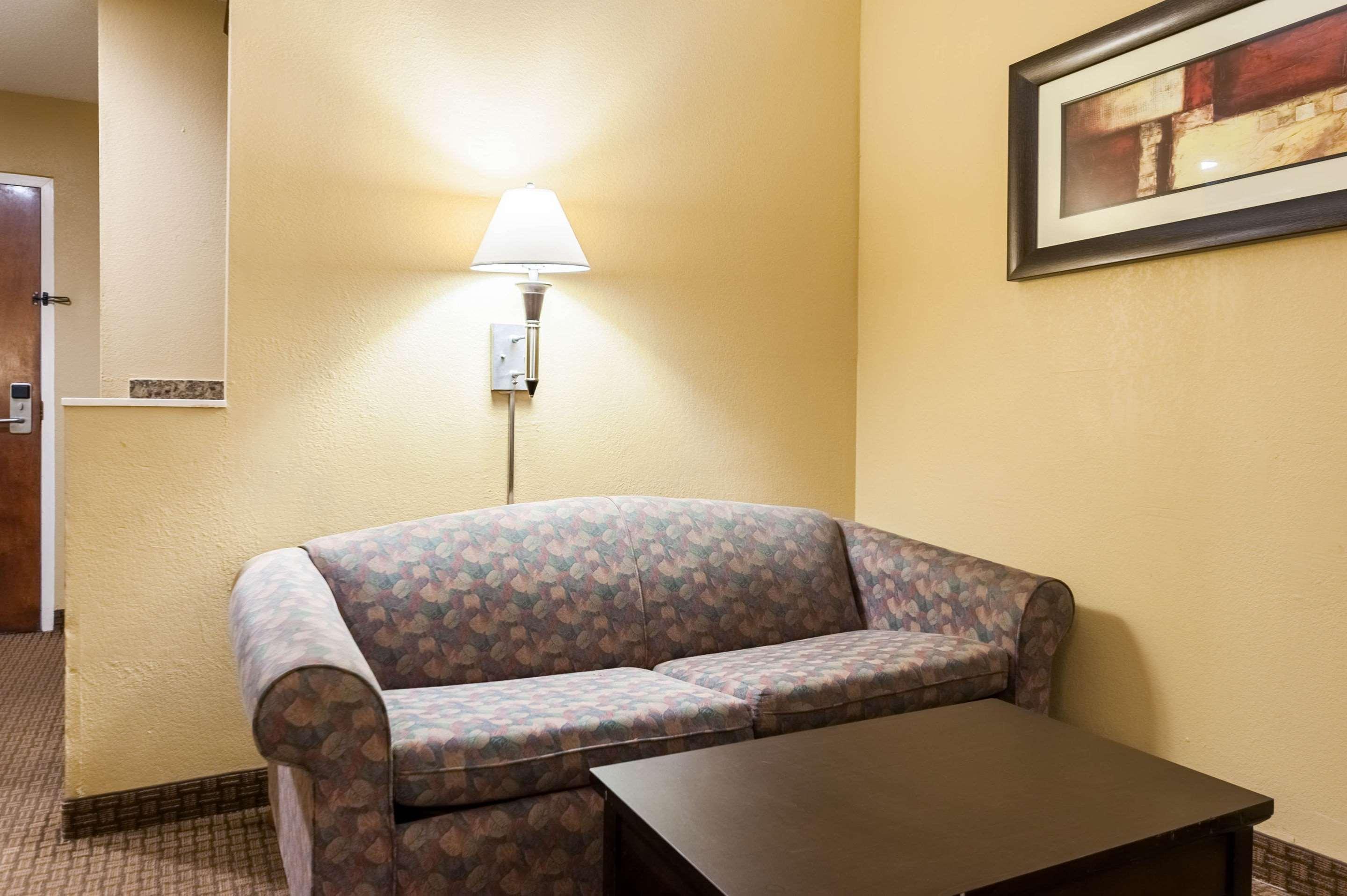 Quality Inn & Suites Lafayette Exteriör bild