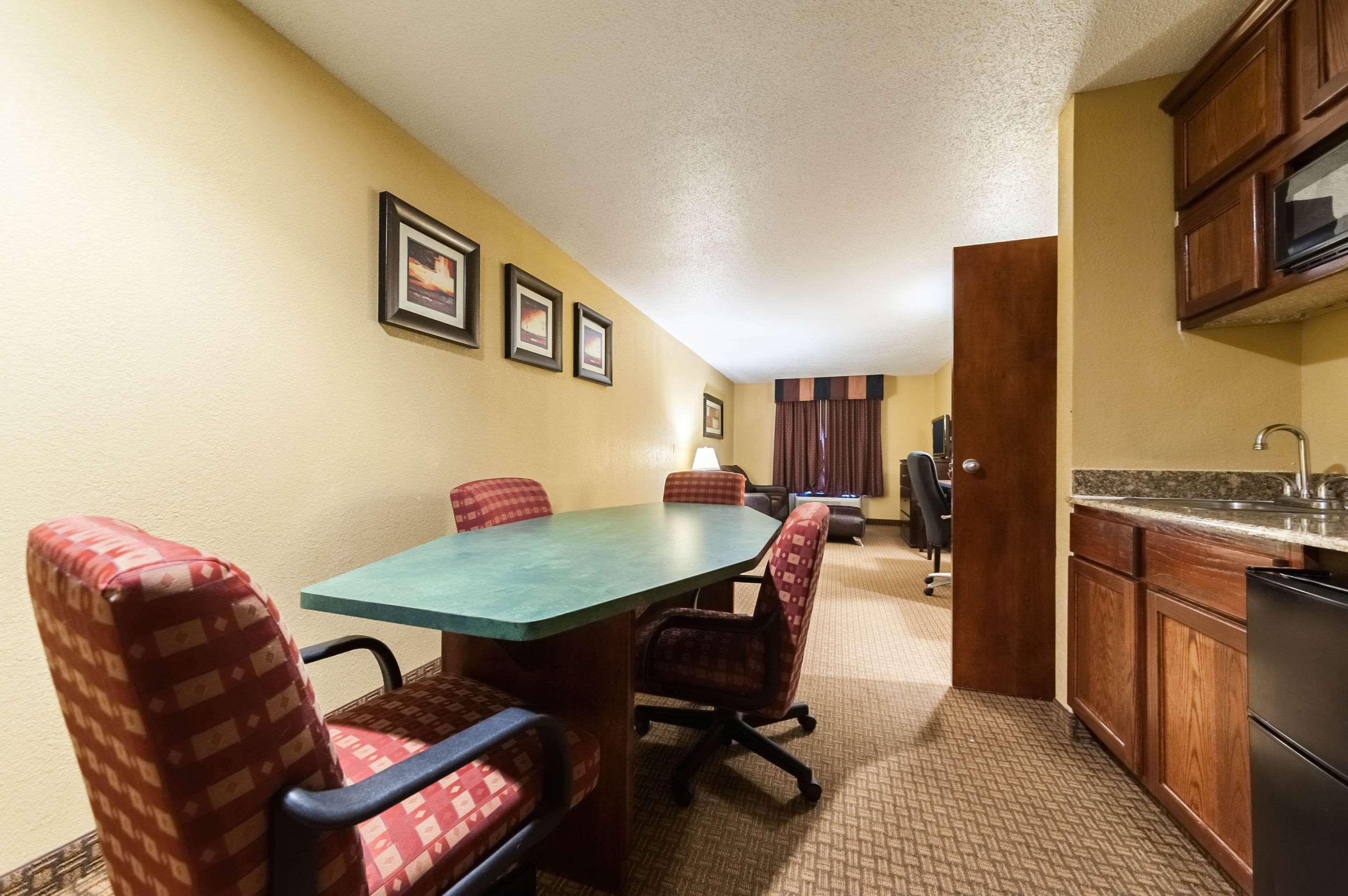 Quality Inn & Suites Lafayette Exteriör bild