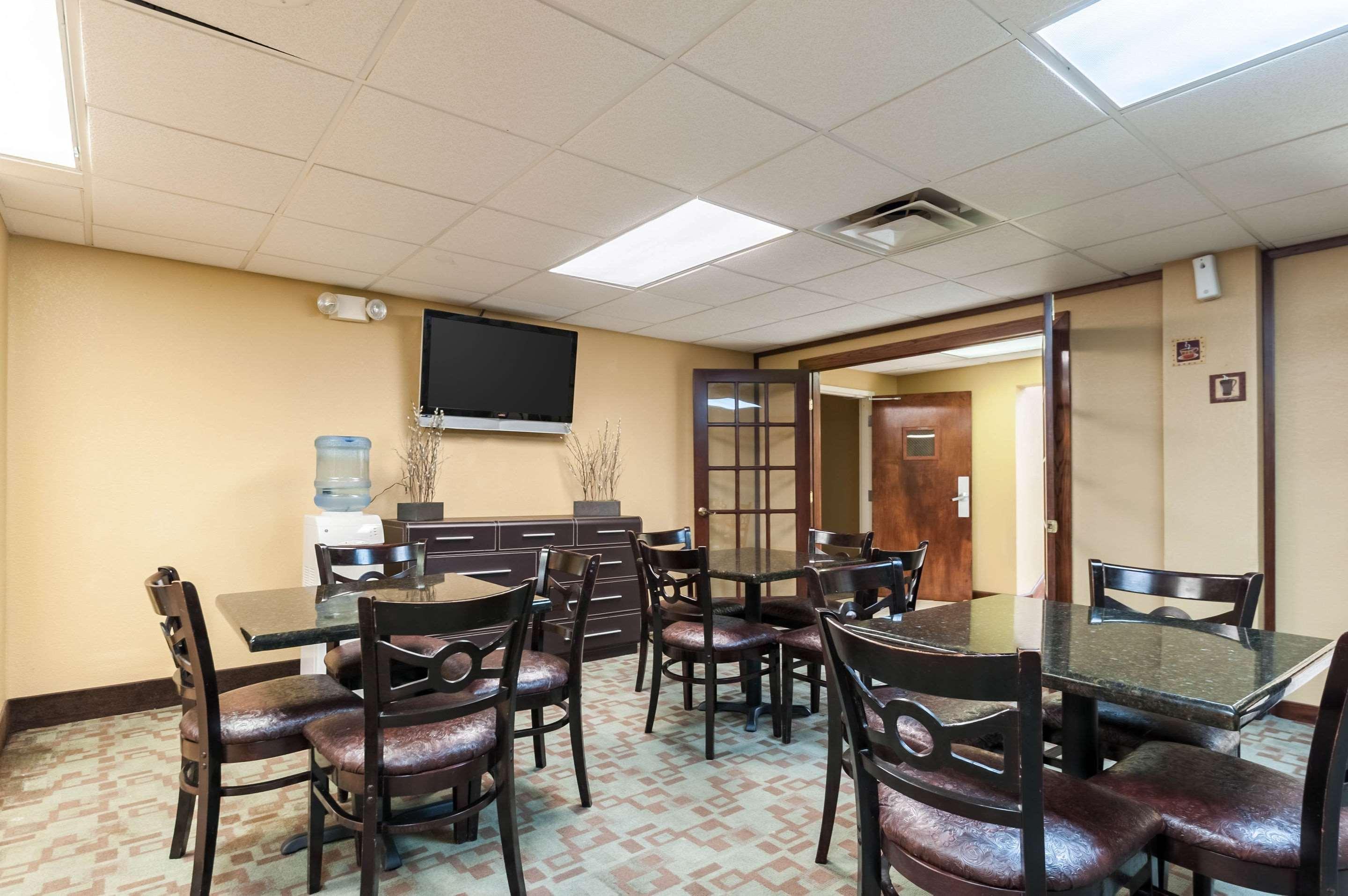 Quality Inn & Suites Lafayette Exteriör bild