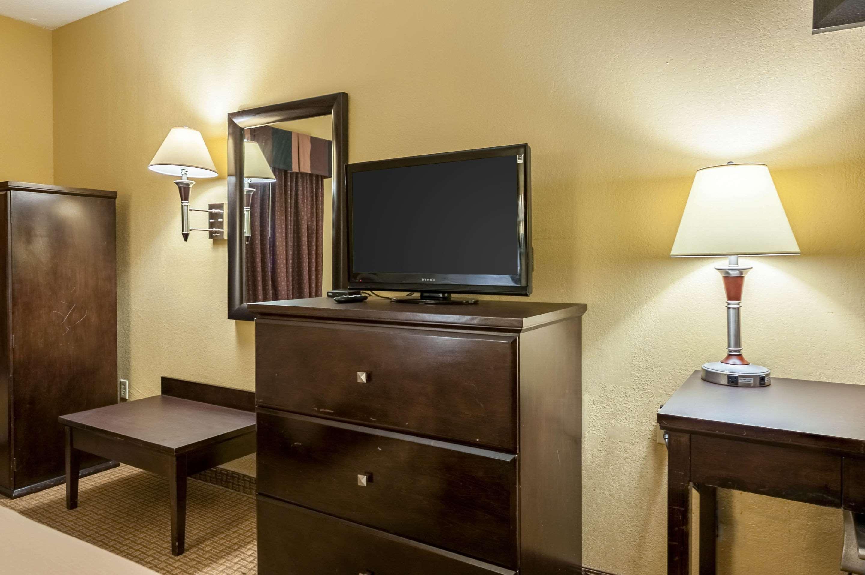 Quality Inn & Suites Lafayette Exteriör bild