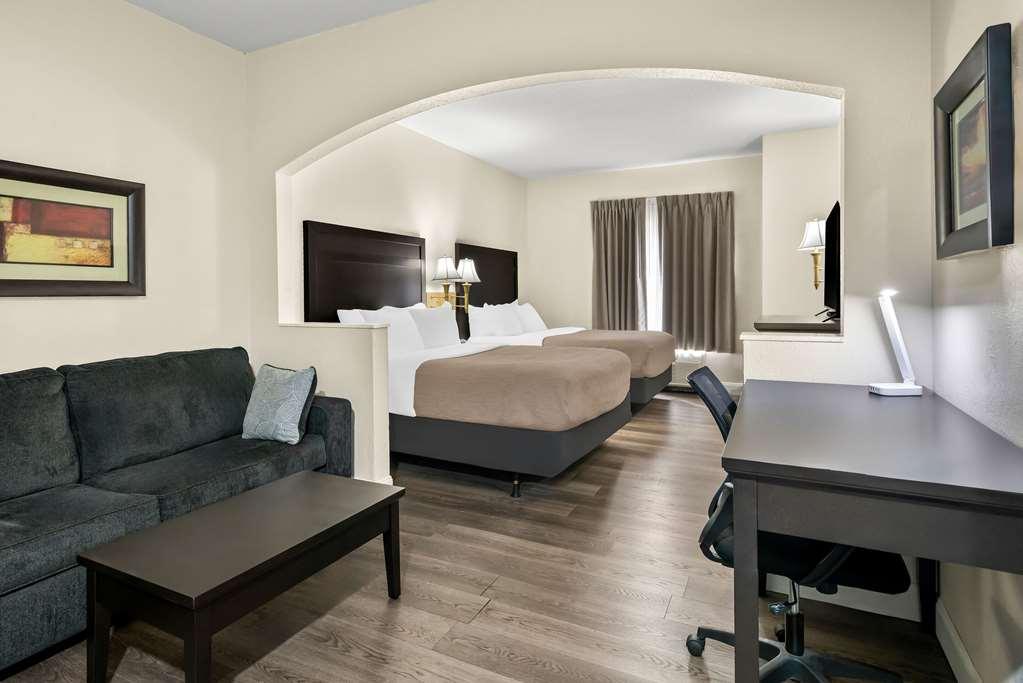 Quality Inn & Suites Lafayette Rum bild