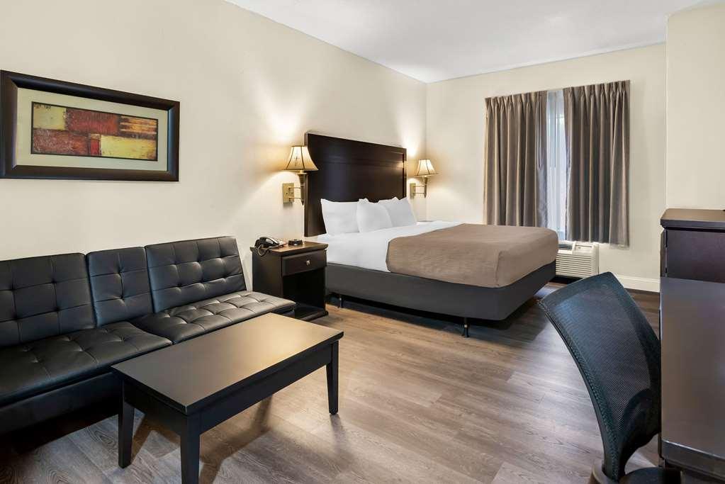 Quality Inn & Suites Lafayette Rum bild