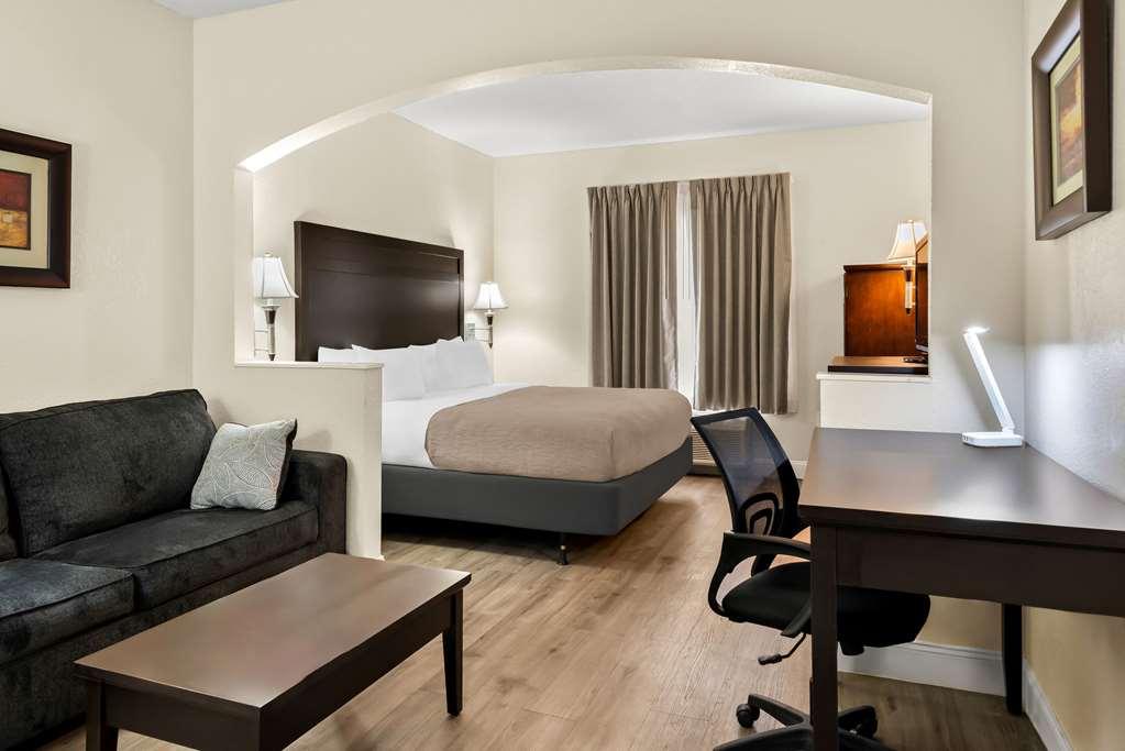 Quality Inn & Suites Lafayette Rum bild