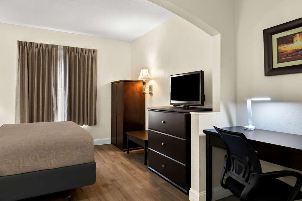 Quality Inn & Suites Lafayette Rum bild
