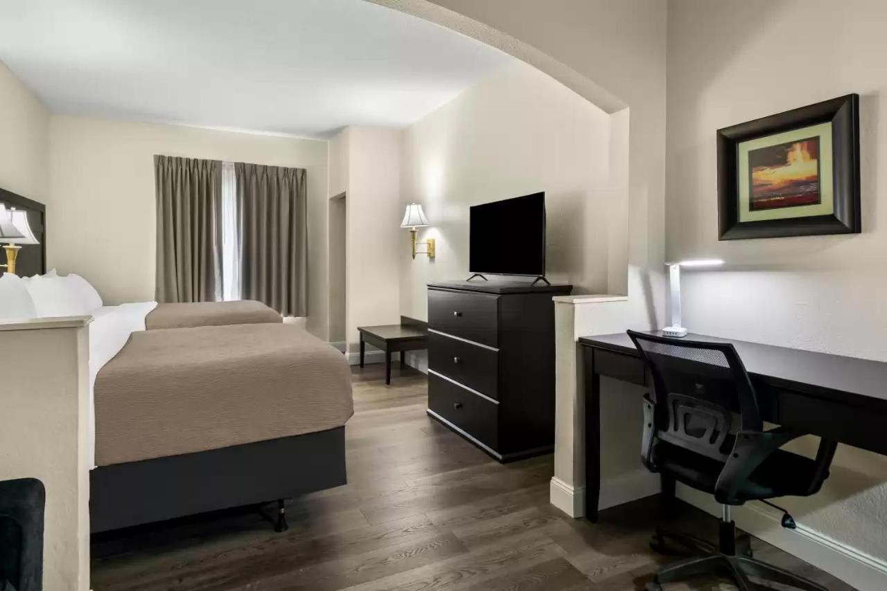 Quality Inn & Suites Lafayette Exteriör bild